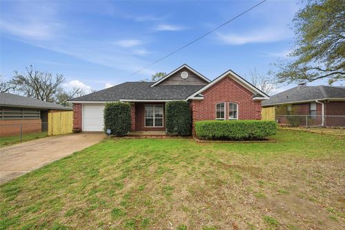 2418 Loy Lake Rd, Denison, TX, 75020-7142 | Card Image