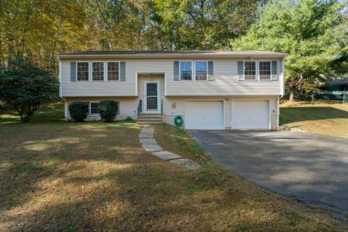 27 Towantic Hill Rd, Oxford, CT, 06478-1105 | Card Image