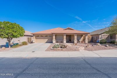 21777 N Van Loo Drive, House other with 3 bedrooms, 2 bathrooms and null parking in Maricopa AZ | Image 1