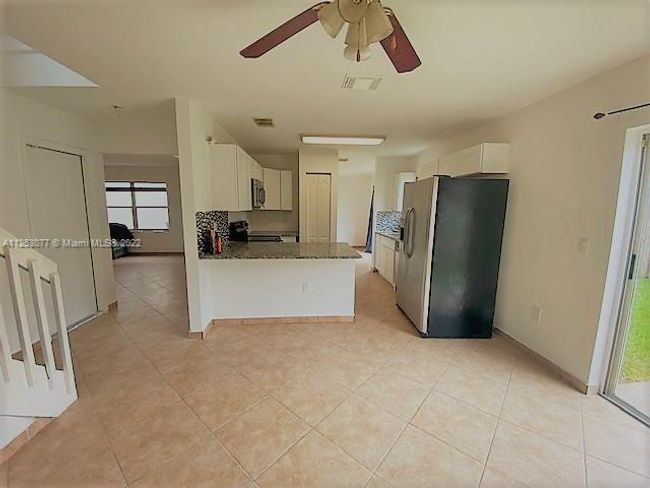 4611 Sw 152 Nd Ter, House other with 4 bedrooms, 3 bathrooms and null parking in Miramar FL | Image 12
