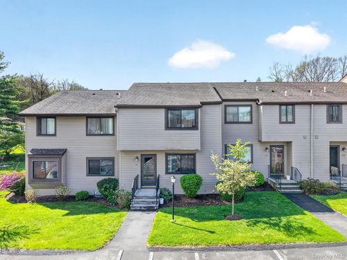 unit-b-11 Squires Gate, Poughkeepsie, NY, 12603-3649 | Card Image