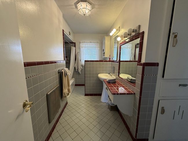 8610 State Highway 17, House other with 6 bedrooms, 4 bathrooms and 3 parking in Balmorhea TX | Image 18