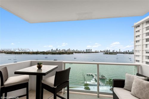 1005-1200 W Ave 1005, Miami Beach, FL, 33139 | Card Image