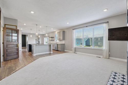 515 Goldenrod Trail, Waconia, MN, 55387 | Card Image