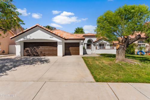 40043 Tilbury Dr, Palmdale, CA, 93551-4816 | Card Image