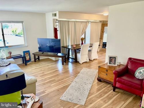 138-12-5200 Crossfield Ct, ROCKVILLE, MD, 20852-2151 | Card Image