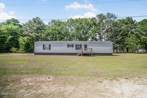 105 Peachview Dr, Hamlet, NC, 28345-8312 | Card Image