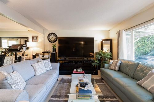 7760 No. 1 Rd, Richmond, BC, V7C1T6 | Card Image