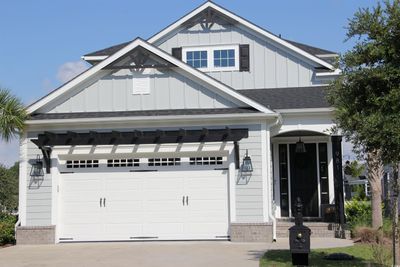 Craftsman house with a garage | Image 1