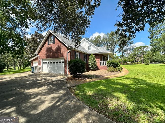 1457 N River Oaks Dr, House other with 4 bedrooms, 3 bathrooms and null parking in Blackshear GA | Image 63