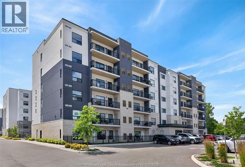 109-3320 Stella Cres, Windsor, ON, N8T0B7 | Card Image