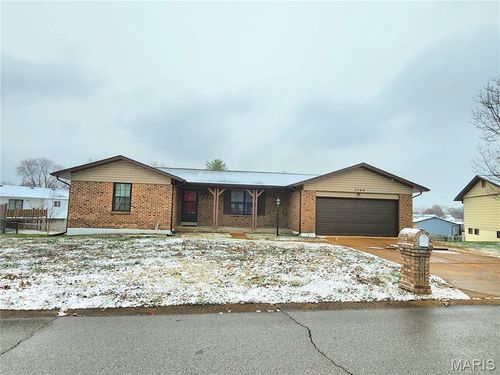 2104 Wellington Dr, Imperial, MO, 63052-1409 | Card Image