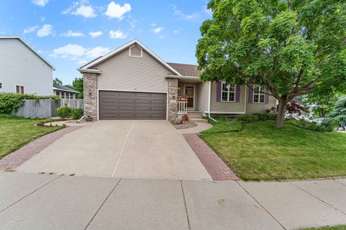 5337 Park Meadow Dr, MADISON, WI, 53704-8582 | Card Image