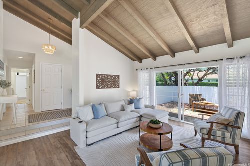7714 Waikapu Loop, Honolulu, HI, 96825-3025 | Card Image