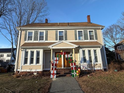 97-97 Friend St, Amesbury, MA, 01913-2724 | Card Image