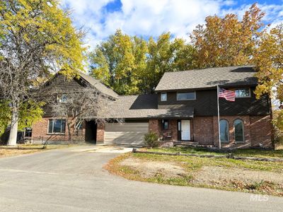 2304 N Montana Ave, Home with 7 bedrooms, 7 bathrooms and 10 parking in Caldwell ID | Image 2