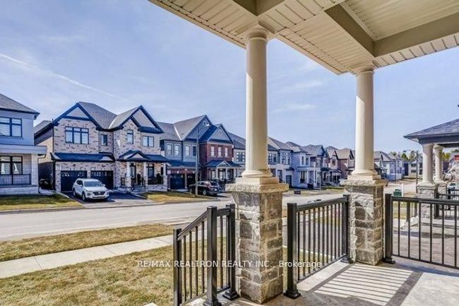 48 Plank Road, House other with 4 bedrooms, 4 bathrooms and 2 parking in Bradford West Gwillimbury ON | Image 4