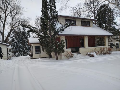 1027 Friberg Ave, Fergus Falls, MN, 56537-1548 | Card Image