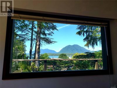 251 Campbell St, House other with 4 bedrooms, 2 bathrooms and 3 parking in Tofino BC | Image 1