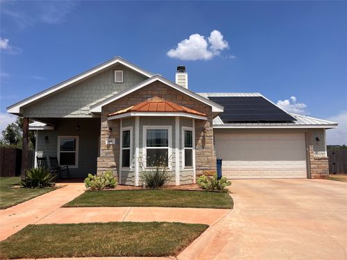 606 Bison Bend Dr, Buffalo Gap, TX, 79508-1113 | Card Image