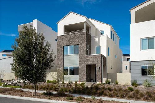 26720 Afton Ln, Valencia, CA, 91381-2325 | Card Image