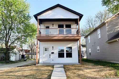 740 Culbertson Ave, New Albany, IN, 47150-3227 | Card Image