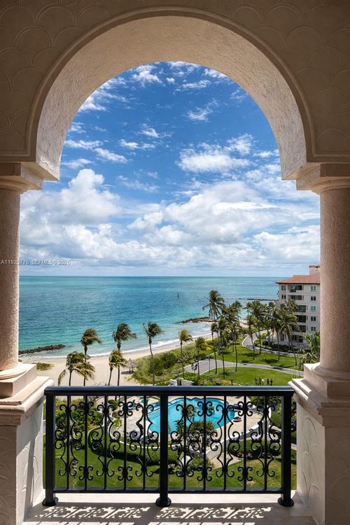 7777-7777 Fisher Island Dr, Miami Beach, FL, 33109-0958 | Card Image