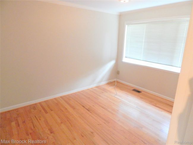 Main Floor Office | Image 4