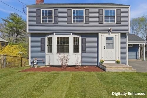 81 Forest St, Weymouth, MA, 02190-1005 | Card Image