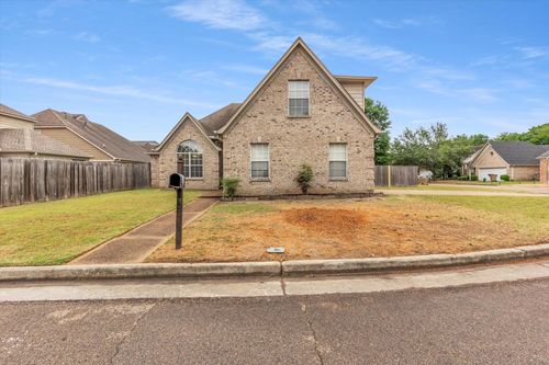 6804 Kerri Valley Ln, Cordova, TN, 38018-2849 | Card Image