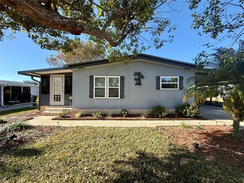 40 Magnolia Ln, WILDWOOD, FL, 34785-9058 | Card Image