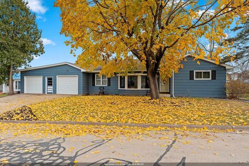 716 Meadow Lane, MANAWA, WI, 54949 | Card Image