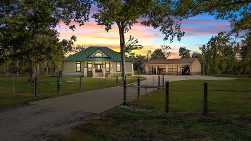 3998 County Road 612, Angleton, TX, 77515-7028 | Card Image