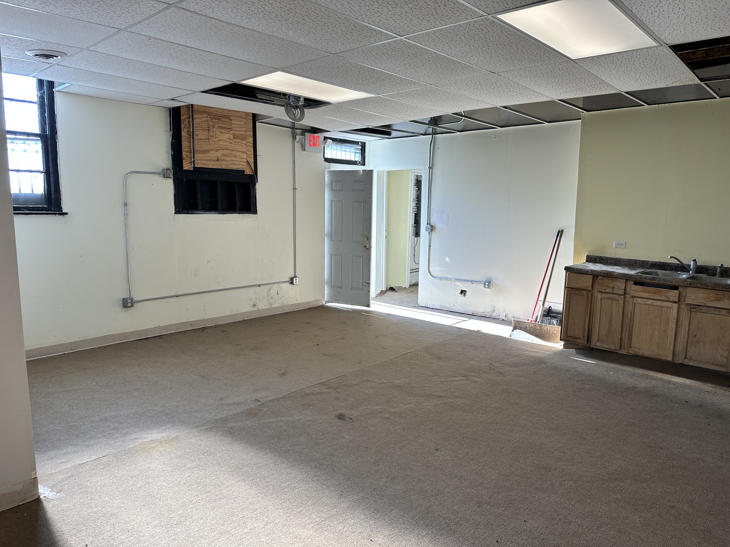 Commercial Sale in Chicago 5