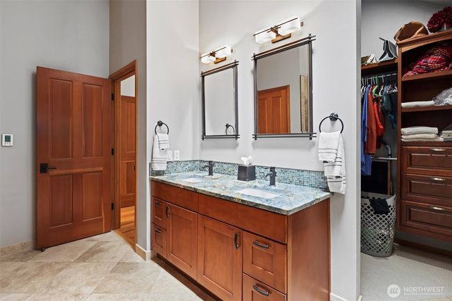 18608 Se 58 Th St, House other with 4 bedrooms, 4 bathrooms and 4 parking in Issaquah WA | Image 22