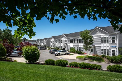 307-262 Indian Head Road, Smithtown, NY, 11754 | Card Image