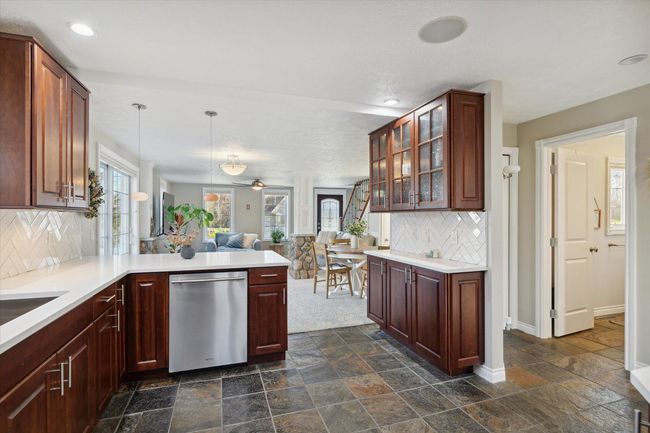 08-11669-E-D-Ave-Richland-MI-49083-Windo | Image 12