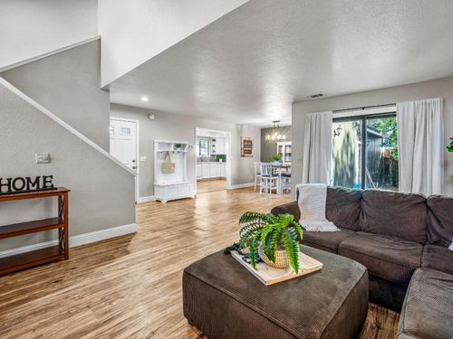 a-3276 Heights Dr, Cameron Park, CA, 95682-8543 | Card Image