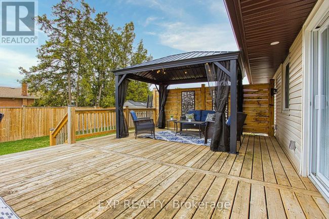 4382 Central Avenue, House other with 5 bedrooms, 2 bathrooms and 5 parking in Lincoln (Beamsville) ON | Image 36