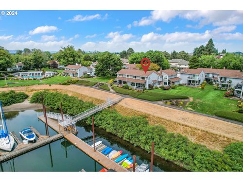 540 N Hayden Bay Dr, Portland, OR, 97217-7962 | Card Image