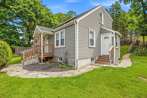 39 Pinehurst Ave, Auburn, MA, 01501-1230 | Card Image