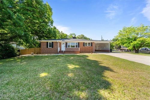 3764 Yarbrough Ave, Winston Salem, NC, 27106-1738 | Card Image
