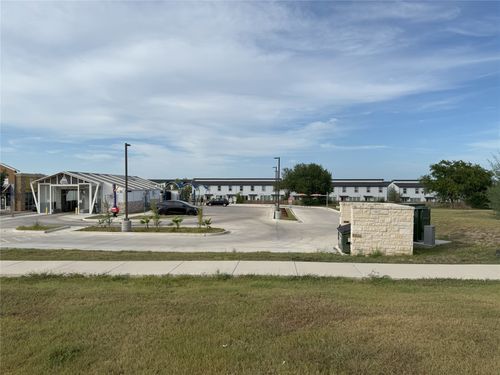 1051 E Fm 150, Kyle, TX, 78640-5156 | Card Image