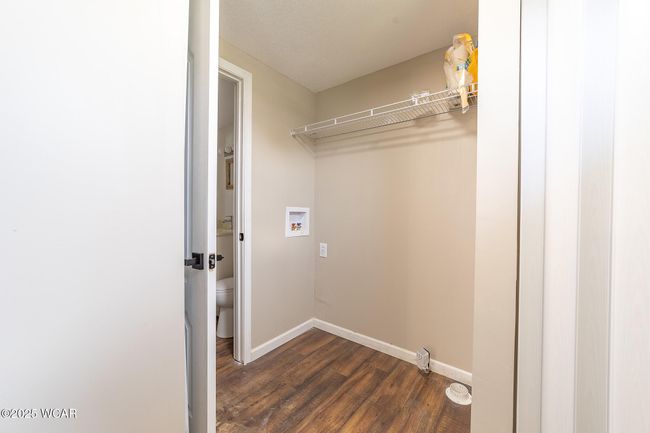 1303 Chateau Cir, House other with 3 bedrooms, 2 bathrooms and null parking in Findlay OH | Image 13