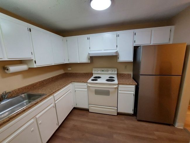 APT-13 - 80 Stanton St, Condo with 2 bedrooms, 1 bathrooms and 2 parking in Worcester MA | Image 6