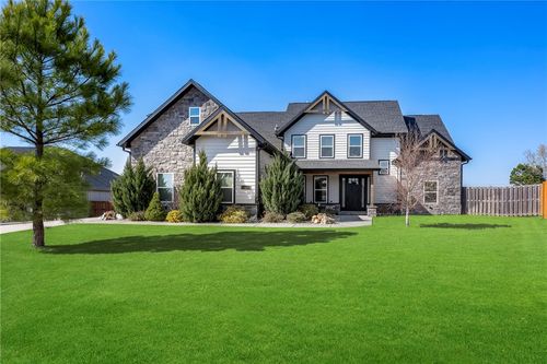 3801 Whitefish St, Bentonville, AR, 72712-2447 | Card Image