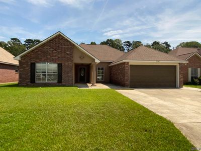 26320 Holly Ridge Dr, House other with 4 bedrooms, 2 bathrooms and null parking in Denham Springs LA | Image 1