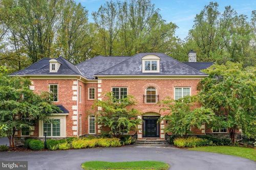 7020 Mountain Gate Dr, BETHESDA, MD, 20817-3913 | Card Image