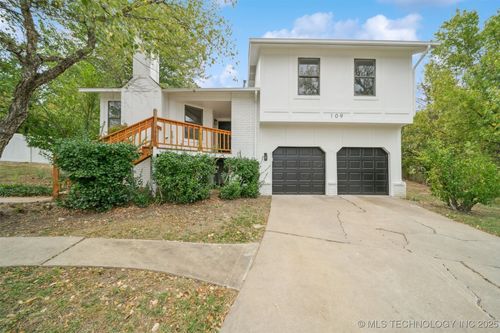 109 E 48th St, Sand Springs, OK, 74063-3122 | Card Image