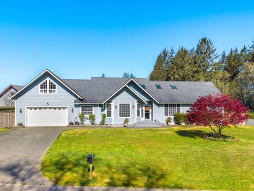 275 Lakeside Loop, Crescent City, CA, 95531-5931 | Card Image